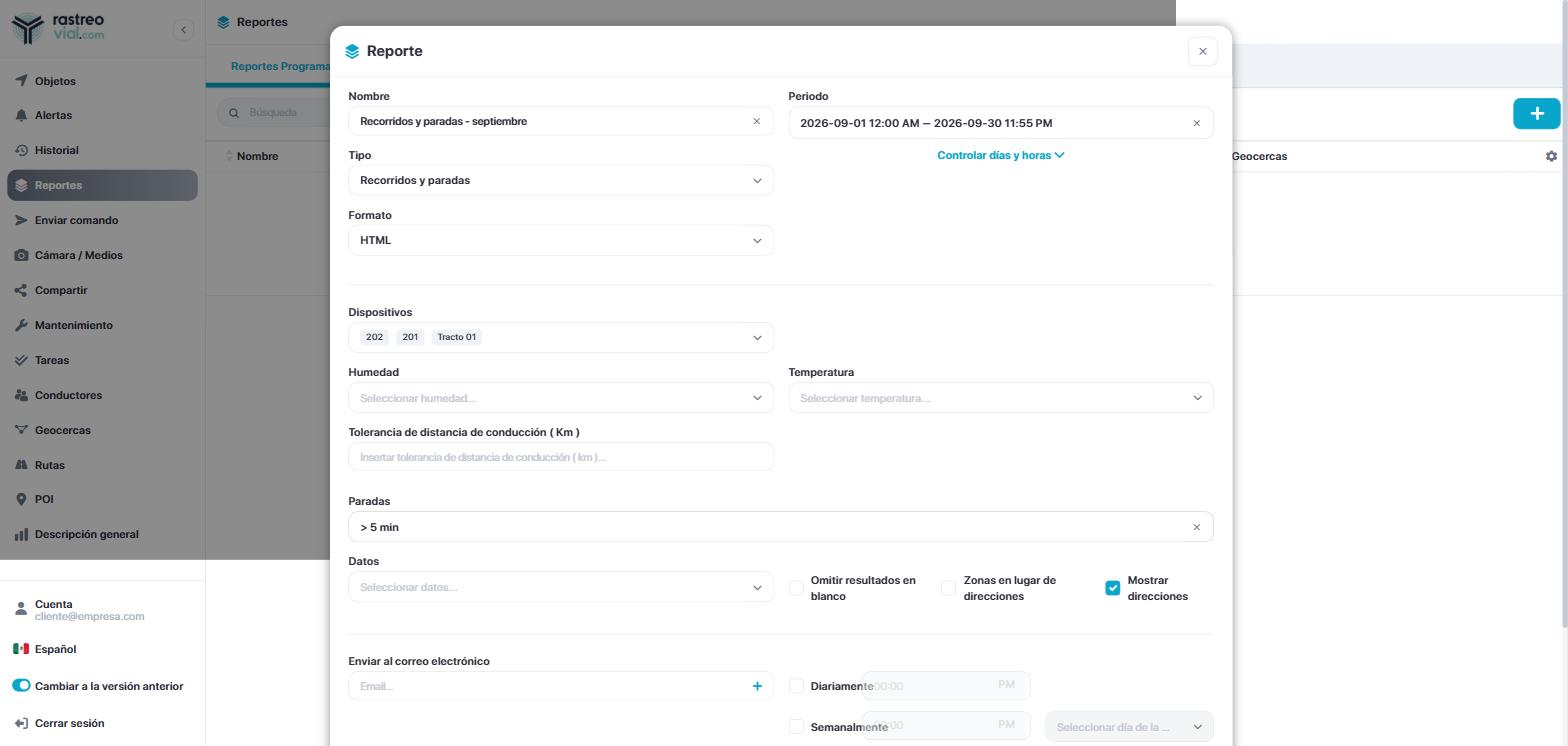 Formulario de reporte con tipo Recorridos y paradas, formato HTML, periodo de un mes y tres unidades seleccionadas